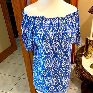 "grand and greene" Blouse~ large~ juniors 
New  never wore but was washed